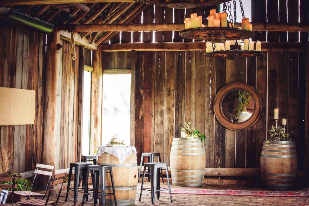 rustic-venue-western-wedding